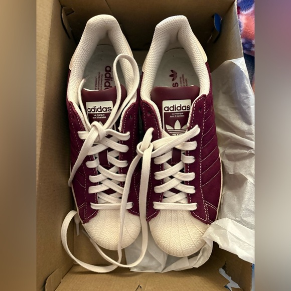Like new women Adidas Superstar βBurgundyβ β Style IF7676 size 8 ! - Picture 4 of 11